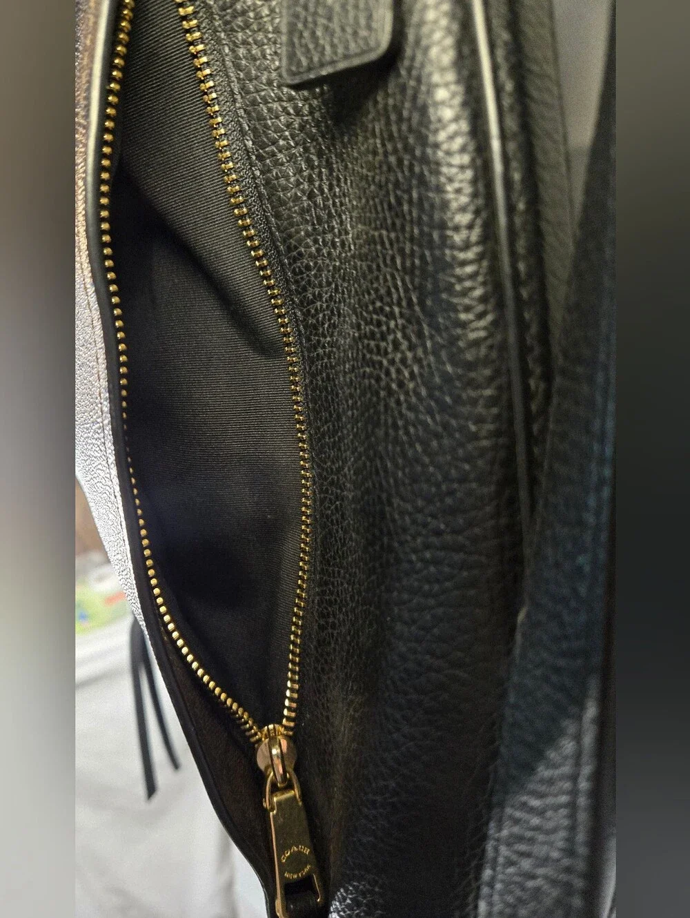Coach Shoulder Bag W/ Crossbody Strap